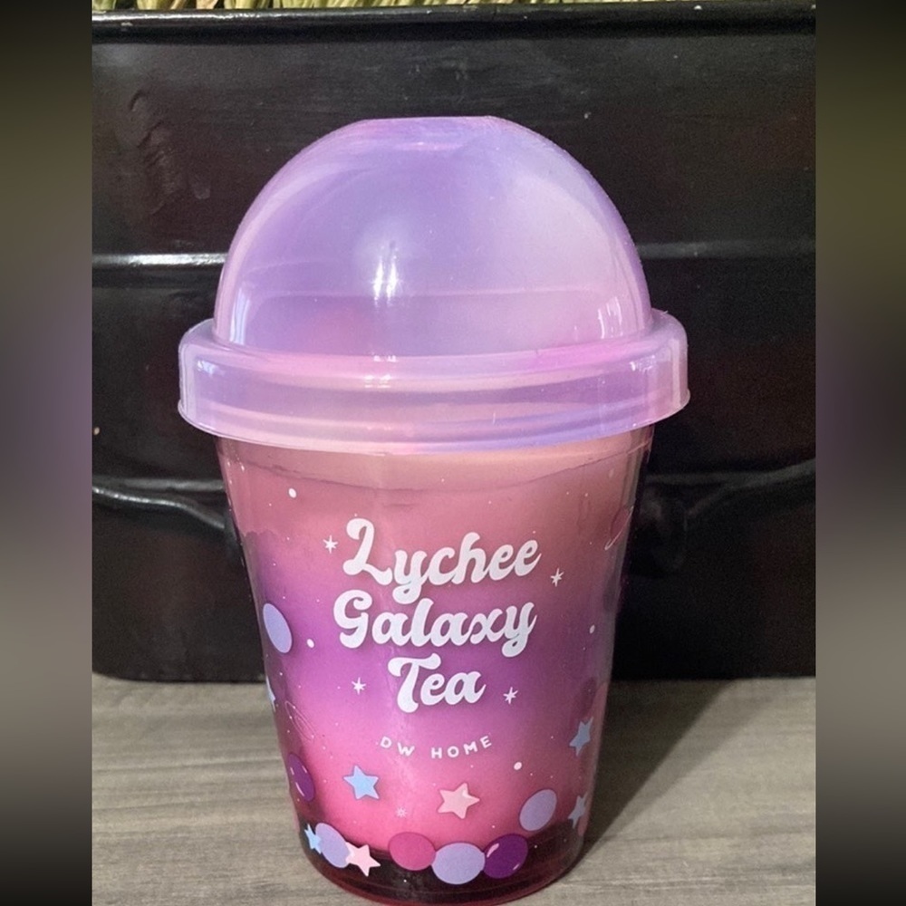 DW HOME MINI PEACH AURORA TEA GALAXY BOBA CANDLE